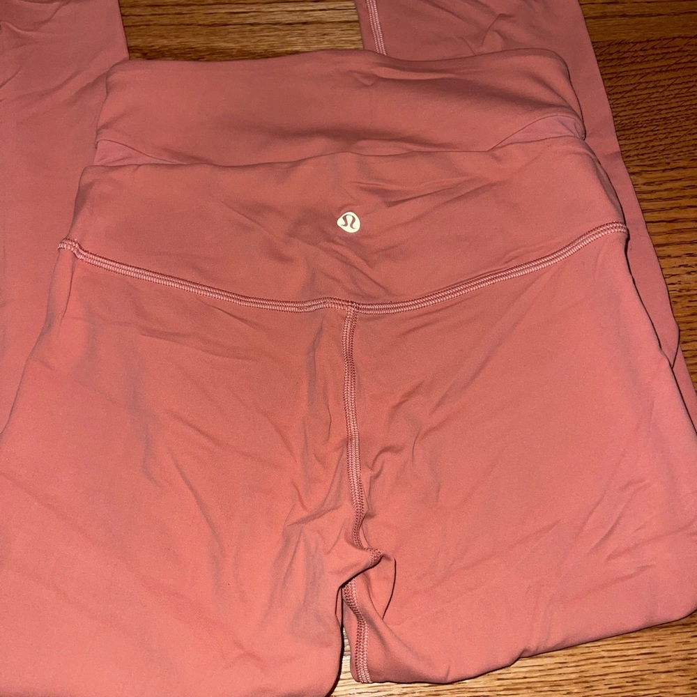 Peach lululemon leggings